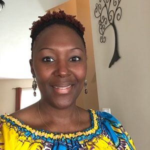 Meet your Posher, Rolanda